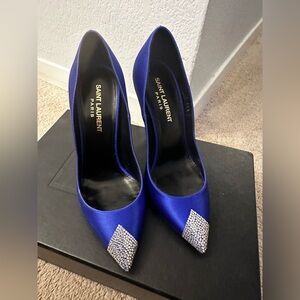 Yves Saint Laurent Blue Heels with Silver Tips